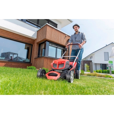 Аккумуляторная газонокосилка AL-KO 42.9 Li (комплект) Аккумуляторная газонокосилка AL-KO 42.9 Li (комплект)