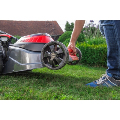 Аккумуляторная газонокосилка AL-KO Moweo 46.0 Li SP (комплект) Аккумуляторная газонокосилка AL-KO Moweo 46.0 Li SP (комплект)