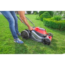 Аккумуляторная газонокосилка AL-KO Moweo 46.0 Li SP (комплект) Аккумуляторная газонокосилка AL-KO Moweo 46.0 Li SP (комплект)