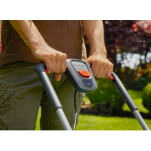 Аккумуляторная газонокосилка Gardena PowerMax 32/36V P4A Аккумуляторная газонокосилка Gardena PowerMax 32/36V P4A