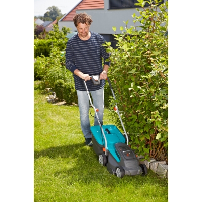 Аккумуляторная газонокосилка Gardena PowerMax Li-40/32 Аккумуляторная газонокосилка Gardena PowerMax Li-40/32