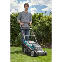 Аккумуляторная газонокосилка Gardena PowerMax Li-40/37 Аккумуляторная газонокосилка Gardena PowerMax Li-40/37