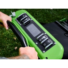 Аккумуляторная газонокосилка Greenworks 82LM30SK2 Аккумуляторная газонокосилка Greenworks 82LM30SK2