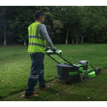 Аккумуляторная газонокосилка Greenworks 82LM30SK8 Аккумуляторная газонокосилка Greenworks 82LM30SK8