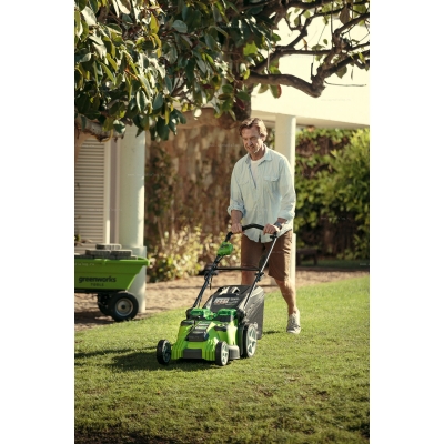 Аккумуляторная газонокосилка Greenworks G40LM49DBK4 Аккумуляторная газонокосилка Greenworks G40LM49DBK4