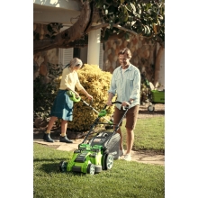 Аккумуляторная газонокосилка Greenworks G40LM49DBK4 Аккумуляторная газонокосилка Greenworks G40LM49DBK4