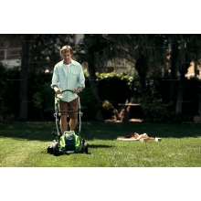 Аккумуляторная газонокосилка Greenworks GD40LM45 Аккумуляторная газонокосилка Greenworks GD40LM45