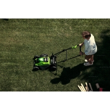 Аккумуляторная газонокосилка Greenworks GD40LM45 Аккумуляторная газонокосилка Greenworks GD40LM45