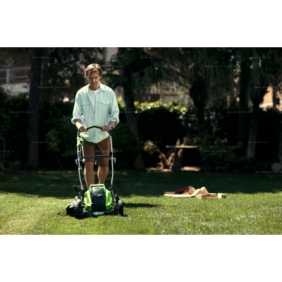 Аккумуляторная газонокосилка Greenworks GD40LM45K5 Аккумуляторная газонокосилка Greenworks GD40LM45K5