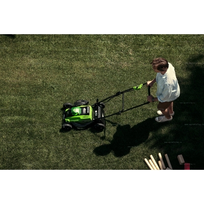 Аккумуляторная газонокосилка Greenworks GD40LM45K5 Аккумуляторная газонокосилка Greenworks GD40LM45K5