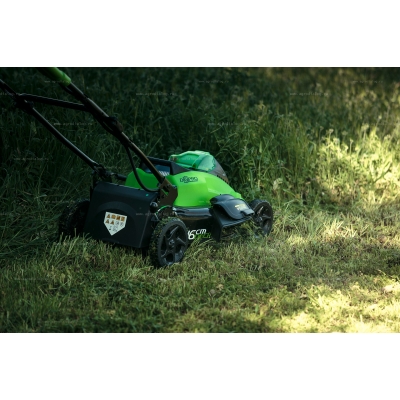 Аккумуляторная газонокосилка Greenworks GD40LM45K5 Аккумуляторная газонокосилка Greenworks GD40LM45K5