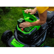 Аккумуляторная газонокосилка Greenworks GD40LM46SPK5 Аккумуляторная газонокосилка Greenworks GD40LM46SPK5