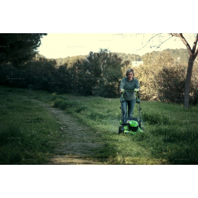 Аккумуляторная газонокосилка Greenworks GD60LM46SPK4 Аккумуляторная газонокосилка Greenworks GD60LM46SPK4