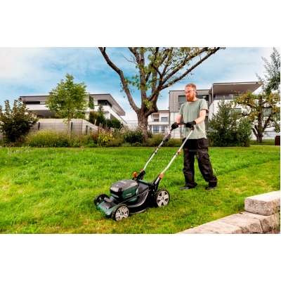 Аккумуляторная газонокосилка Metabo RM 36-18 LTX BL 46 Аккумуляторная газонокосилка Metabo RM 36-18 LTX BL 46
