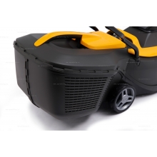 Аккумуляторная газонокосилка Stiga Collector 132e Kit Аккумуляторная газонокосилка Stiga Collector 132e Kit