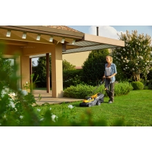 Аккумуляторная газонокосилка Stiga Collector 136 AE Kit Аккумуляторная газонокосилка Stiga Collector 136 AE Kit