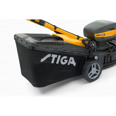 Аккумуляторная газонокосилка Stiga Combi 743 Q AE Kit Аккумуляторная газонокосилка Stiga Combi 743 Q AE Kit