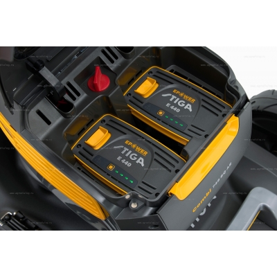 Аккумуляторная газонокосилка Stiga Combi 748 SQ AE Аккумуляторная газонокосилка Stiga Combi 748 SQ AE