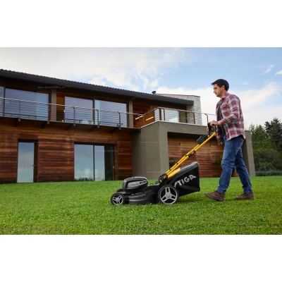 Аккумуляторная газонокосилка Stiga Combi 955 SQ AE Аккумуляторная газонокосилка Stiga Combi 955 SQ AE
