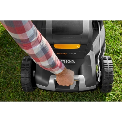 Аккумуляторная газонокосилка Stiga Twinclip 950 SQ AE Аккумуляторная газонокосилка Stiga Twinclip 950 SQ AE