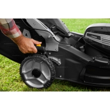 Аккумуляторная газонокосилка Stiga Twinclip 950 SQ AE Аккумуляторная газонокосилка Stiga Twinclip 950 SQ AE