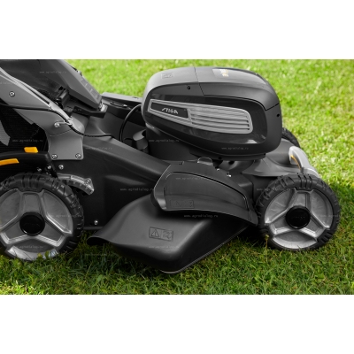 Аккумуляторная газонокосилка Stiga Twinclip 950 SQ AE Аккумуляторная газонокосилка Stiga Twinclip 950 SQ AE