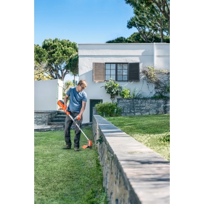 Аккумуляторная коса Husqvarna 115 iL Аккумуляторная коса Husqvarna 115 iL