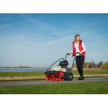 Аккумуляторная подметальная машина Cramer KM domus Akku 82 V Аккумуляторная подметальная машина Cramer KM domus Akku 82 V