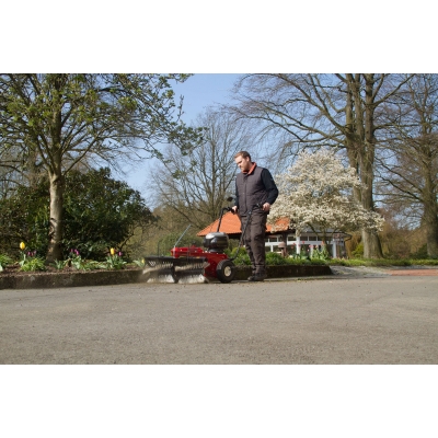 Аккумуляторная подметальная машина Tielbuerger tk17e Аккумуляторная подметальная машина Tielbuerger tk17e