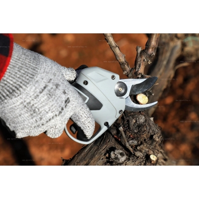 Аккумуляторный секатор Volpi Powercut KV310 Аккумуляторный секатор Volpi Powercut KV310