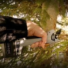 Аккумуляторный секатор Volpi Powercut KV390 Аккумуляторный секатор Volpi Powercut KV390