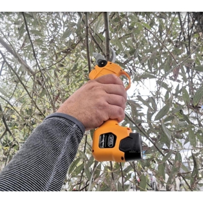 Аккумуляторный секатор Volpi Predator PV280 Аккумуляторный секатор Volpi Predator PV280