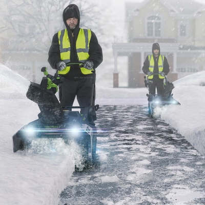 Аккумуляторный снегоуборщик Greenworks GD82SN22K5 Аккумуляторный снегоуборщик Greenworks GD82SN22K5