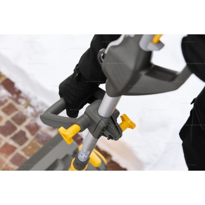 Аккумуляторный снегоуборщик Stiga ST 300e Kit Аккумуляторный снегоуборщик Stiga ST 300e Kit