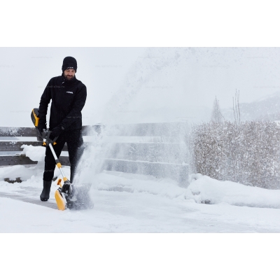 Аккумуляторный снегоуборщик Stiga ST 300e Kit Аккумуляторный снегоуборщик Stiga ST 300e Kit