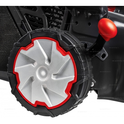 Бензиновая газонокосилка Efco LR 44 TK COMFORT PLUS Бензиновая газонокосилка Efco LR 44 TK COMFORT PLUS