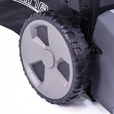 Бензиновая газонокосилка EVOline LMG 53 CSH COMMERCIAL Бензиновая газонокосилка EVOline LMG 53 CSH COMMERCIAL