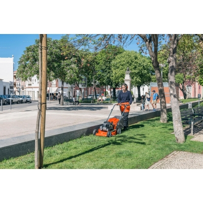 Бензиновая газонокосилка Husqvarna LC551SP Бензиновая газонокосилка Husqvarna LC551SP