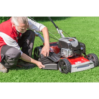 Бензиновая газонокосилка Solo by AL-KO 4751 VS-B Бензиновая газонокосилка Solo by AL-KO 4751 VS-B