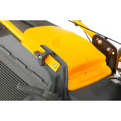 Бензиновая газонокосилка Stiga Collector 43 Бензиновая газонокосилка Stiga Collector 43