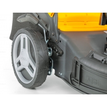 Бензиновая газонокосилка Stiga Combi 48 SQ Бензиновая газонокосилка Stiga Combi 48 SQ