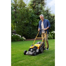 Бензиновая газонокосилка Stiga Combi 48 SQ Бензиновая газонокосилка Stiga Combi 48 SQ