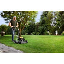 Бензиновая газонокосилка Stiga Multiclip Pro 50 SX H Бензиновая газонокосилка Stiga Multiclip Pro 50 SX H