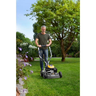 Бензиновая газонокосилка Stiga Multiclip Pro 50 SX H Бензиновая газонокосилка Stiga Multiclip Pro 50 SX H