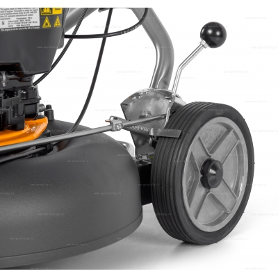 Бензиновая газонокосилка Stiga Multiclip Pro 53 SVX H Бензиновая газонокосилка Stiga Multiclip Pro 53 SVX H