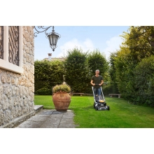 Бензиновая газонокосилка Stiga Twinclip 55 SV H Бензиновая газонокосилка Stiga Twinclip 55 SV H