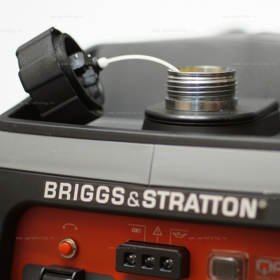 Бензиновый генератор Briggs&Stratton P 2400 Inverter Бензиновый генератор Briggs&Stratton P 2400 Inverter