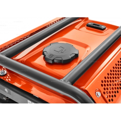 Бензиновый генератор Husqvarna G2500P Бензиновый генератор Husqvarna G2500P