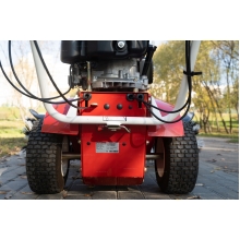 Подметальная машина Tielbuerger tk58 Honda Подметальная машина Tielbuerger tk58 Honda