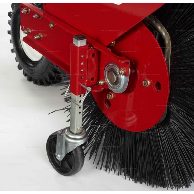 Подметальная машина Toro 38701 Подметальная машина Toro 38701